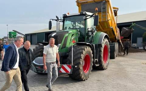 Gedeputeerde Oudenhoven bezoekt AgroProeftuin de Peel